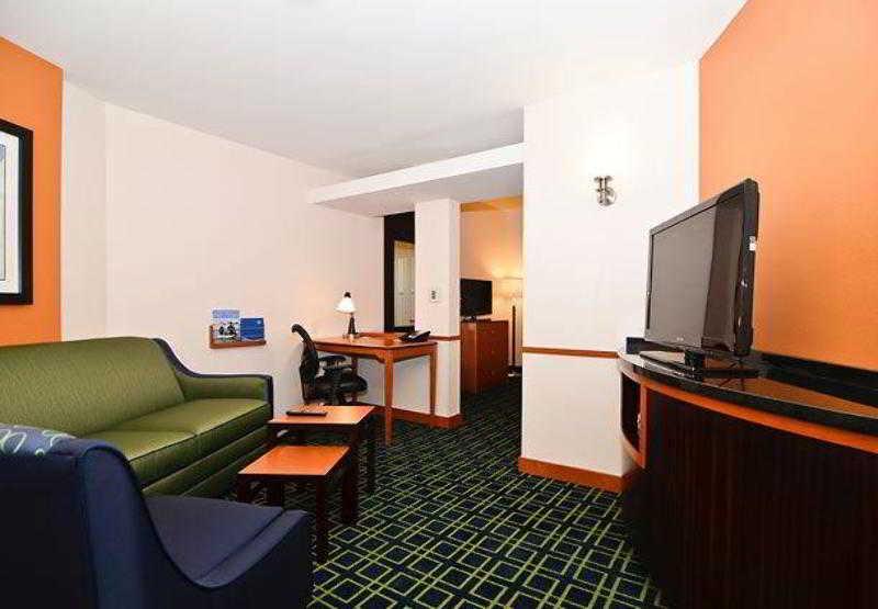 Fairfield Inn & Suites Santa Cruz - קפיטולה מראה חיצוני תמונה
