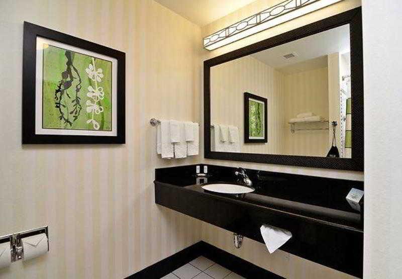 Fairfield Inn & Suites Santa Cruz - קפיטולה מראה חיצוני תמונה
