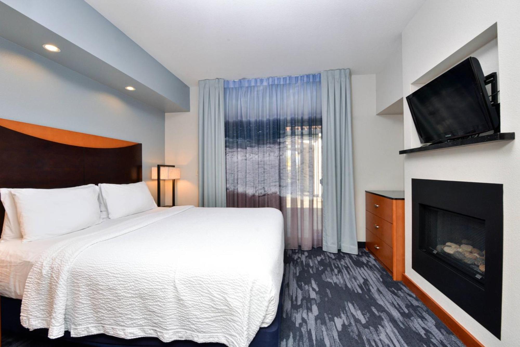 Fairfield Inn & Suites Santa Cruz - קפיטולה מראה חיצוני תמונה