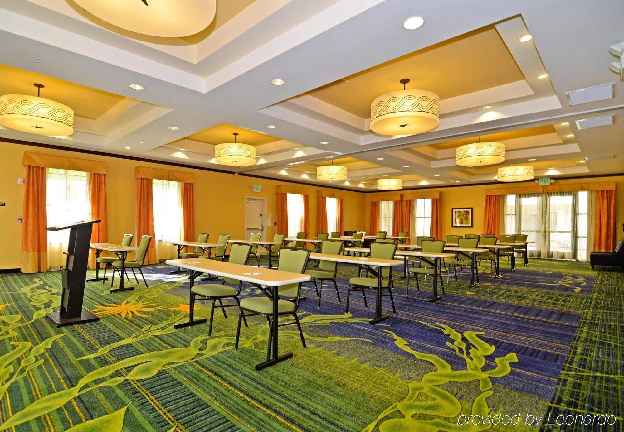 Fairfield Inn & Suites Santa Cruz - קפיטולה עסק תמונה